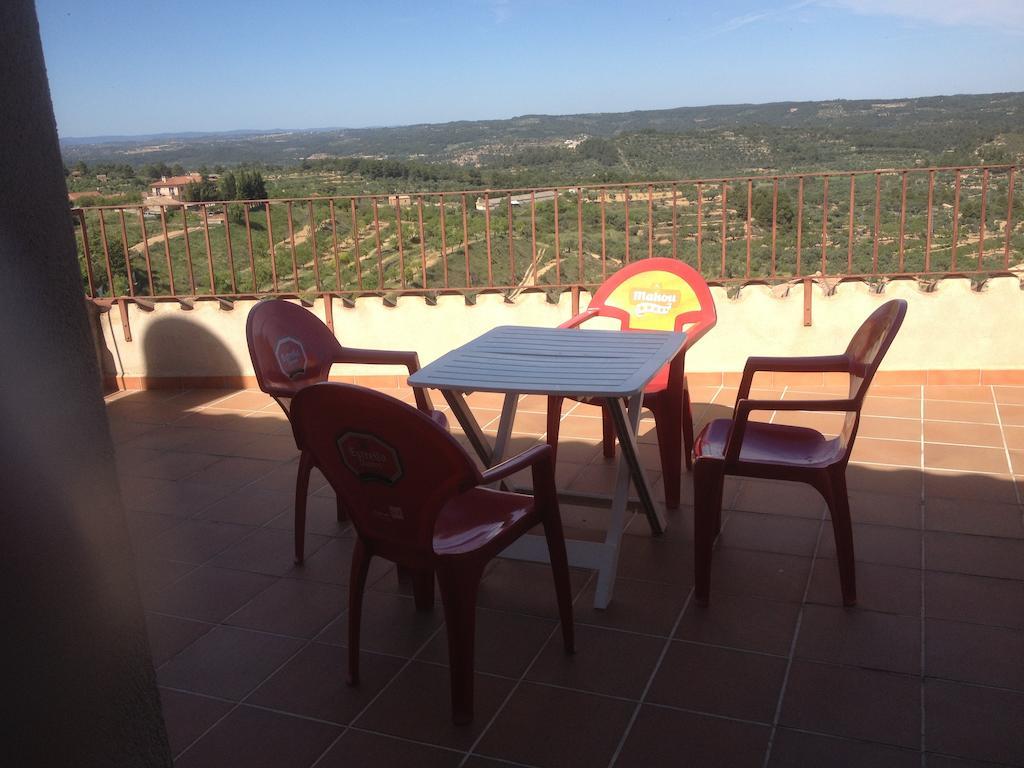 Apartaments La Fabrica Орта-да-Сан-Джоан Номер фото