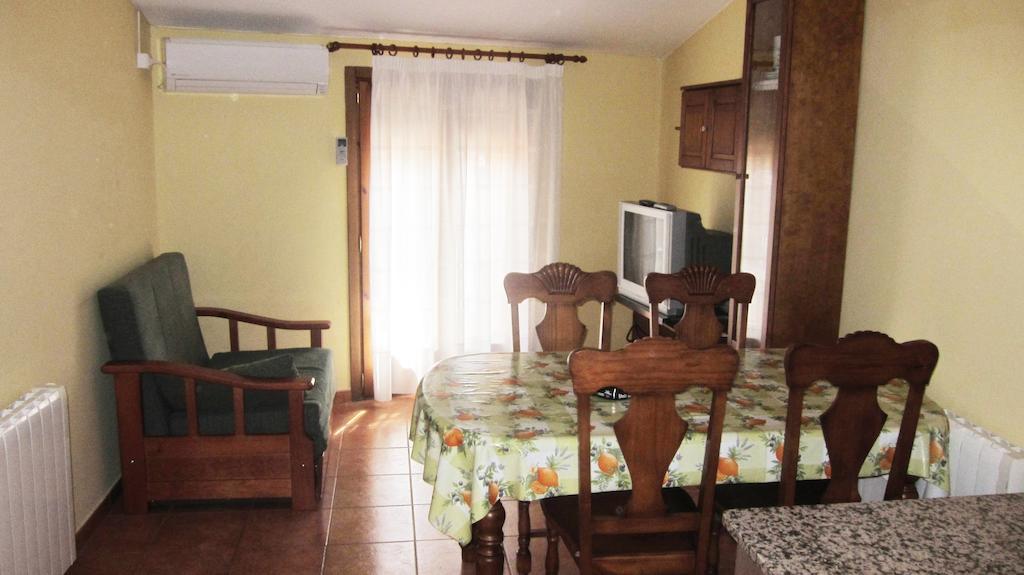 Apartaments La Fabrica Орта-да-Сан-Джоан Номер фото